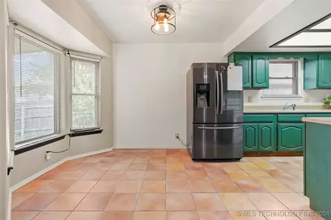 1415 E 138th Pl, Glenpool, OK 74033 photo 9