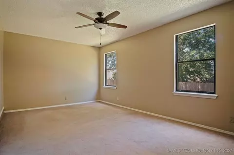 1401 E 138th Pl, Glenpool, OK 74033 photo 16