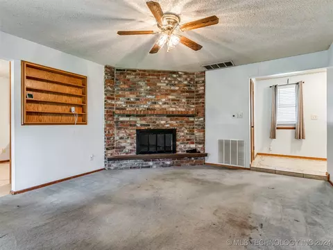 9322 E 48th St, Tulsa, OK 74145 photo 10