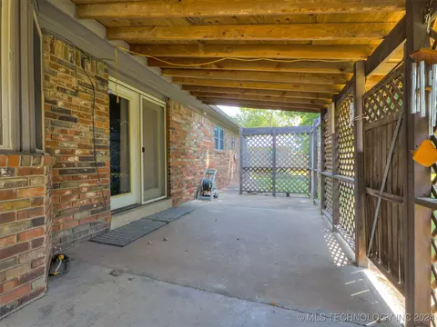 9322 E 48th St, Tulsa, OK 74145 photo 33
