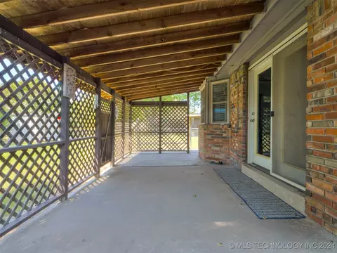 9322 E 48th St, Tulsa, OK 74145 photo 32