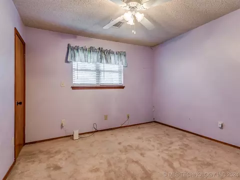 9322 E 48th St, Tulsa, OK 74145 photo 27