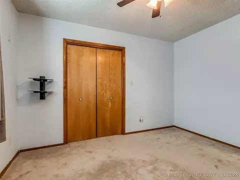 9322 E 48th St, Tulsa, OK 74145 photo 26