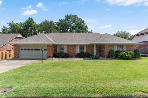 6930 E 62nd St, Tulsa, OK 74133