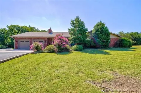 1502 S Linwood, Cushing, OK 74023 photo 1