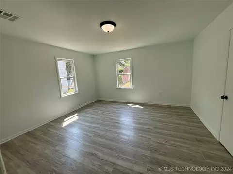 3544 E King Pl, Tulsa, OK 74115 photo 17