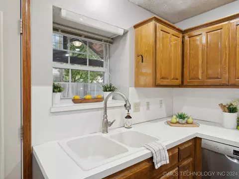8619 E 87th Pl, Tulsa, OK 74133 photo 12