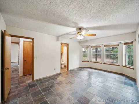 8619 E 87th Pl, Tulsa, OK 74133 photo 17