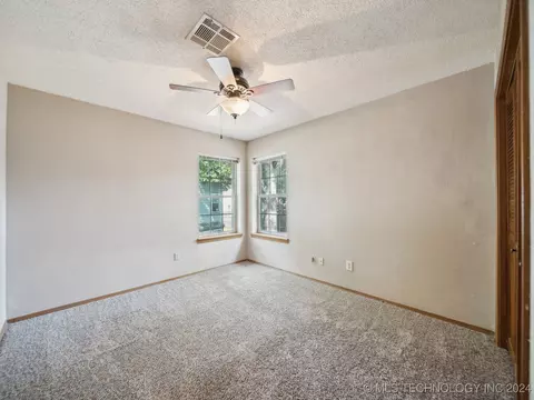 8619 E 87th Pl, Tulsa, OK 74133 photo 27