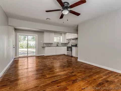 7129 E Marshall Pl, Tulsa, OK 74115 photo 5