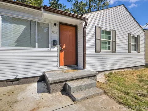 7129 E Marshall Pl, Tulsa, OK 74115 photo 4