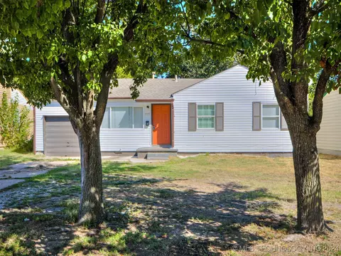 7129 E Marshall Pl, Tulsa, OK 74115 photo 3
