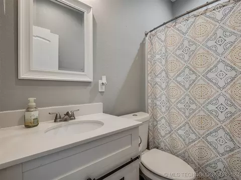 807 N E St, Eufaula, OK 74432 photo 25