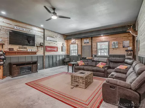 807 N E St, Eufaula, OK 74432 photo 33