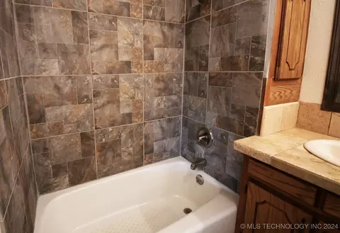 452002 E 965, Vian, OK 74962 photo 23