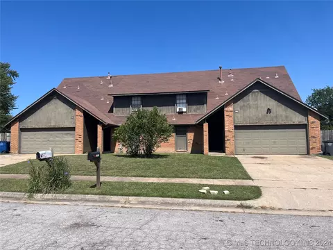8705 E 59th St, Tulsa, OK 74145 photo 1