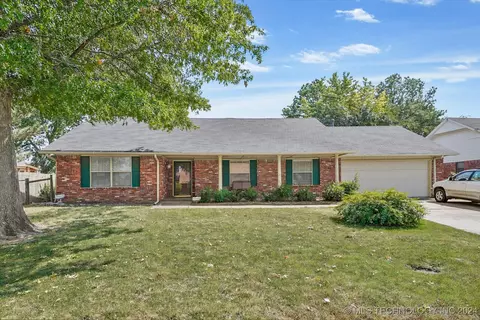 11108 E 66th St, Tulsa, OK 74133 photo 1