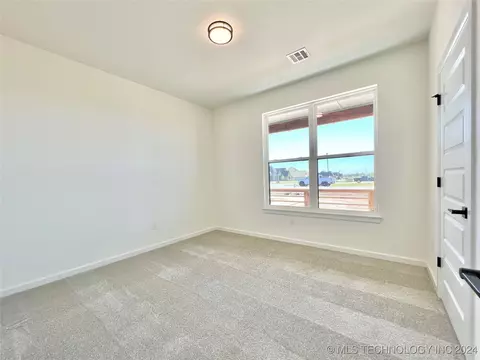 203 E 166th Pl S, Glenpool, OK 74033 photo 58