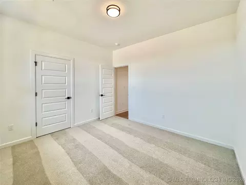 203 E 166th Pl S, Glenpool, OK 74033 photo 59
