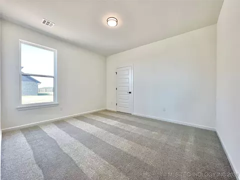 203 E 166th Pl S, Glenpool, OK 74033 photo 62