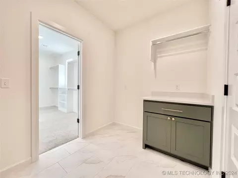 203 E 166th Pl S, Glenpool, OK 74033 photo 30