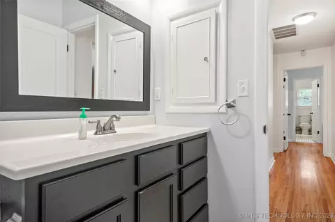 5209 E 20th St, Tulsa, OK 74112 photo 33
