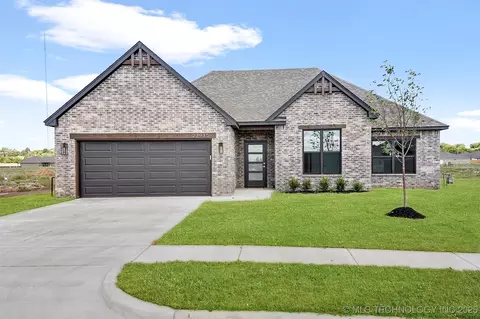 27915 E 109th Pl S, Coweta, OK 74429