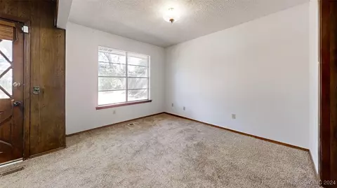 7827 E 79th Pl, Tulsa, OK 74133 photo 5