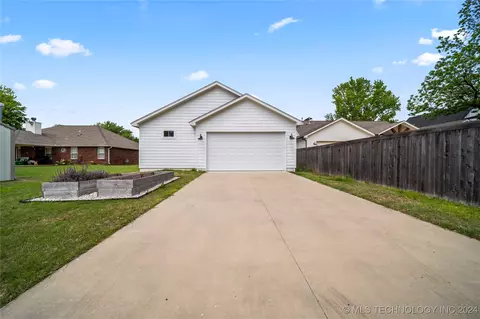411 Elgin St, Broken Arrow, OK 74012 photo 36