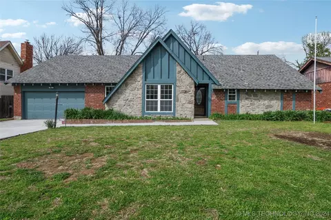 7353 E 58th Ct, Tulsa, OK 74145 photo 1