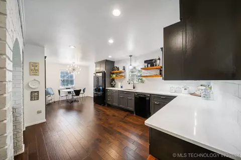 5453 E 19th St, Tulsa, OK 74112 photo 10