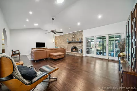 5453 E 19th St, Tulsa, OK 74112 photo 15