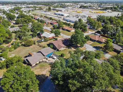 5453 E 19th St, Tulsa, OK 74112 photo 5