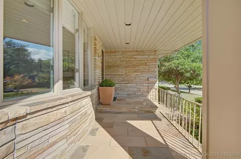 2849 E 33rd St, Tulsa, OK 74105 photo 6