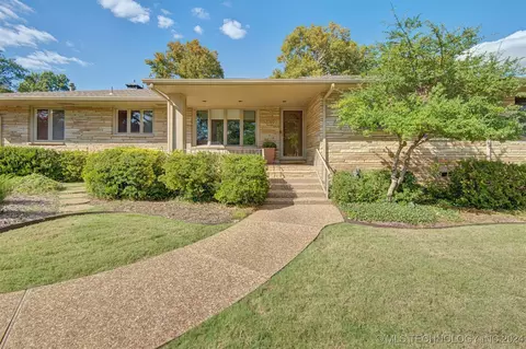 2849 E 33rd St, Tulsa, OK 74105 photo 8