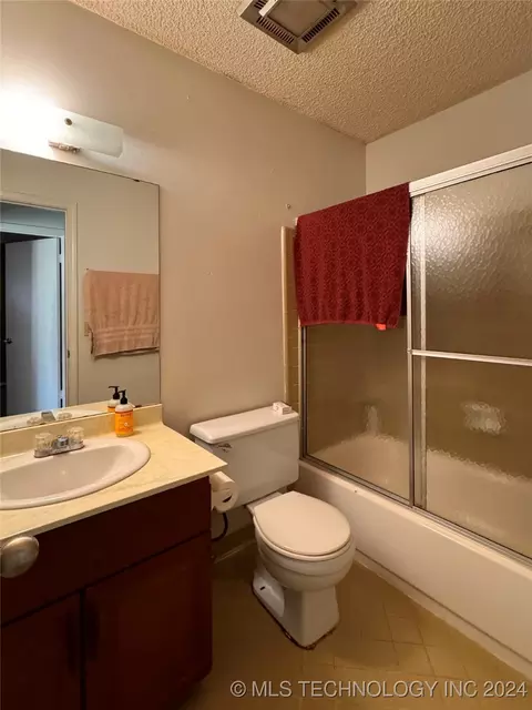 5724 E 33rd Ct, Tulsa, OK 74135 photo 12