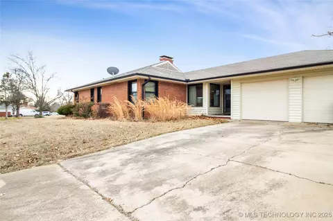 3633 E 24th St, Tulsa, OK 74114 photo 3