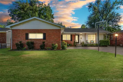 1540 E 55th Pl, Tulsa, OK 74105