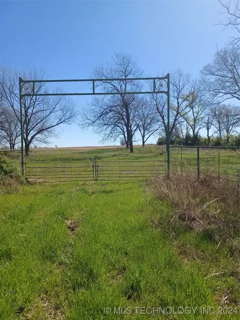 County Road 3740, Okemah, OK 74859