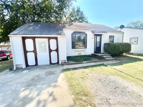 29516 E 141st St, Coweta, OK 74429