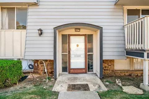 4812 E 68th Street 107, Tulsa, OK 74136