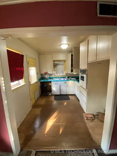 6208 E King Pl, Tulsa, OK 74115 photo 5