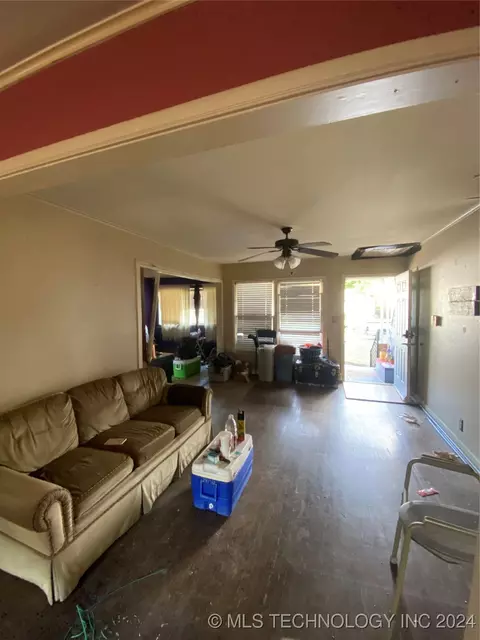 6208 E King Pl, Tulsa, OK 74115 photo 3