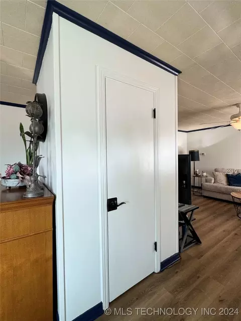 802 E 5th St, Cushing, OK 74023 photo 6