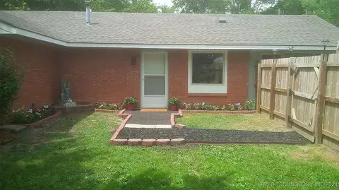 92 NE 421 Loop Dr, Spavinaw, OK 74366 photo 2
