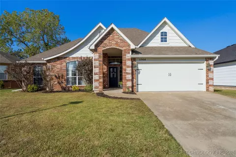 11908 S 268th East Ave, Coweta, OK 74429