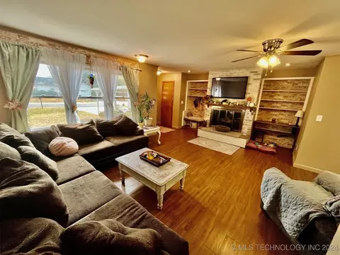 93 Bryan St, Pryor, OK 74361 photo 10