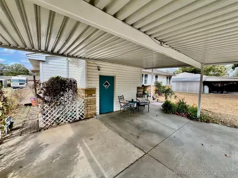 93 Bryan St, Pryor, OK 74361 photo 6