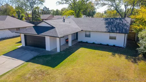 12524 E 37th St, Tulsa, OK 74146 photo 1