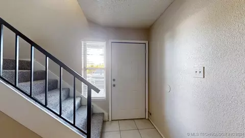 2220 E 66th Place 1112, Tulsa, OK 74136 photo 5